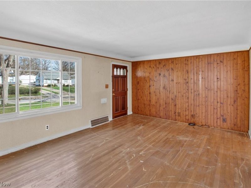 1516 Sunview Road, Lyndhurst, OH 44124 Photo 10