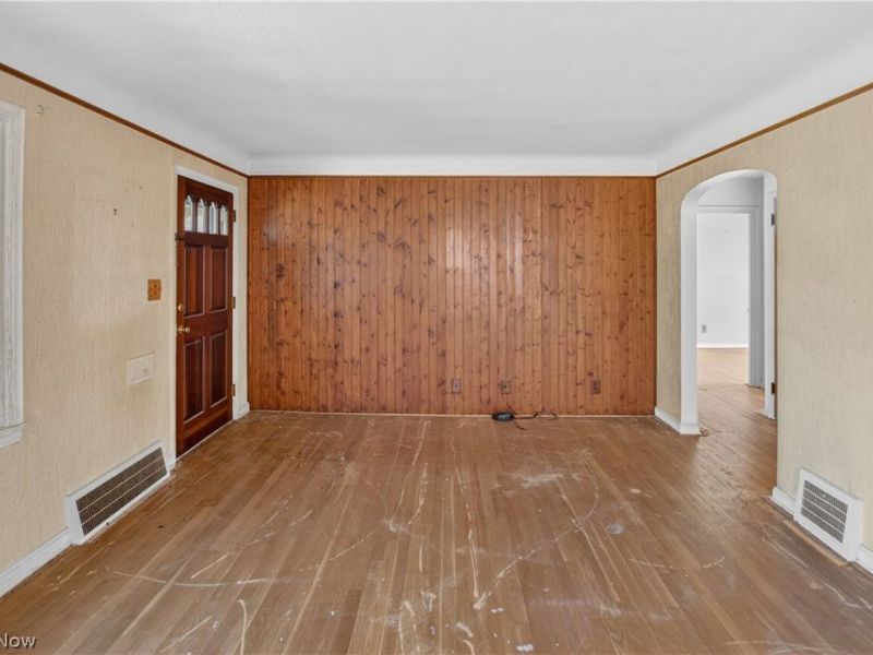 1516 Sunview Road, Lyndhurst, OH 44124 Photo 11