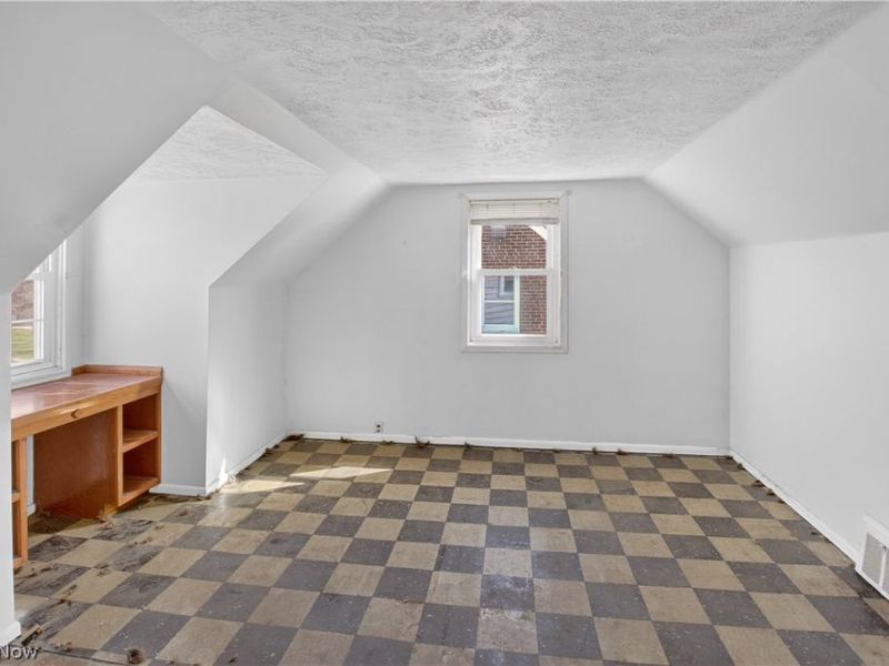 1516 Sunview Road, Lyndhurst, OH 44124 Photo 20