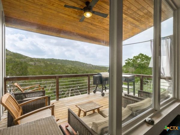 1722 Trail Pass Drive, Canyon Lake, TX 78133