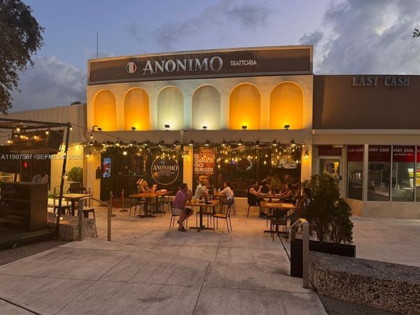 946 Normandy Dr, Miami Beach, FL 33141