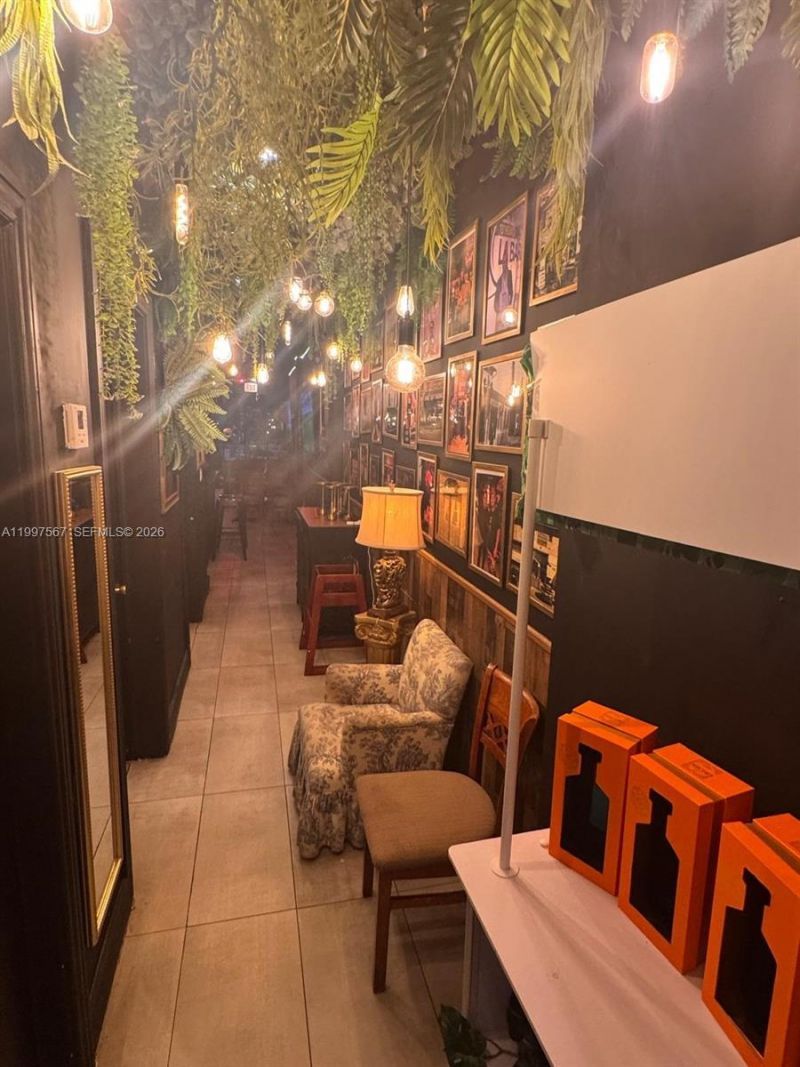 946 Normandy Dr, Miami Beach, FL 33141 Photo