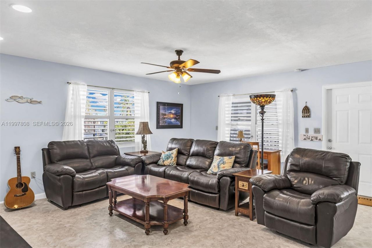 106 Channel Dr, Unit B, Marathon, FL 33050 Photo