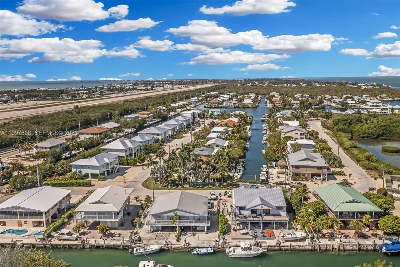 106 Channel Dr, Unit B, Marathon, FL 33050 Photo