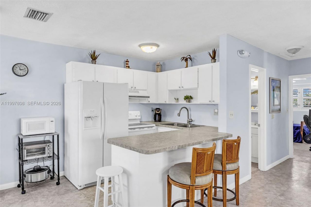 106 Channel Dr, Unit B, Marathon, FL 33050 Photo