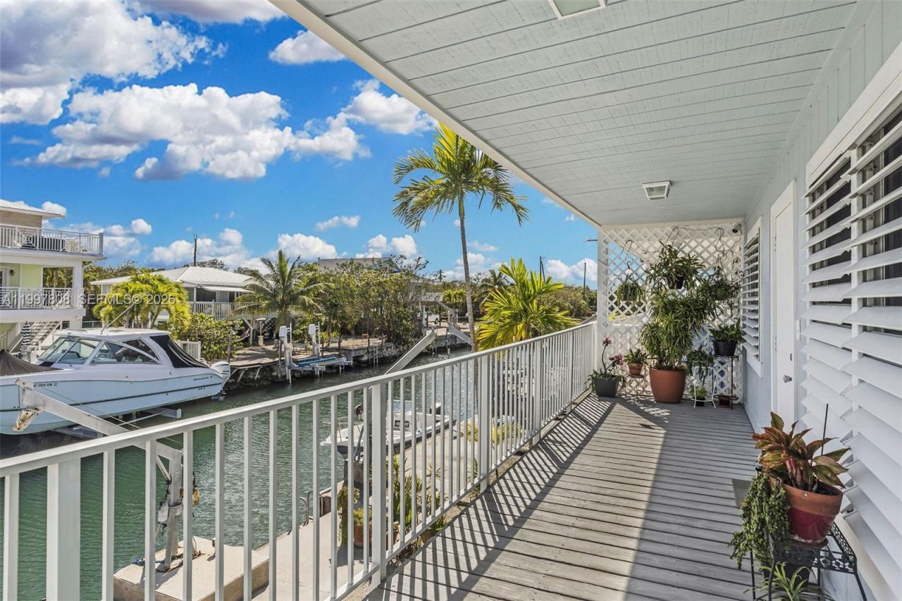 106 Channel Dr, Unit B, Marathon, FL 33050 Photo