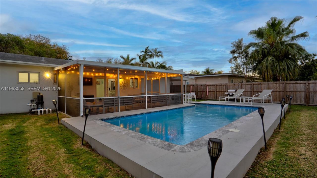 9311 Sterling Dr, Cutler Bay, FL 33157 Photo