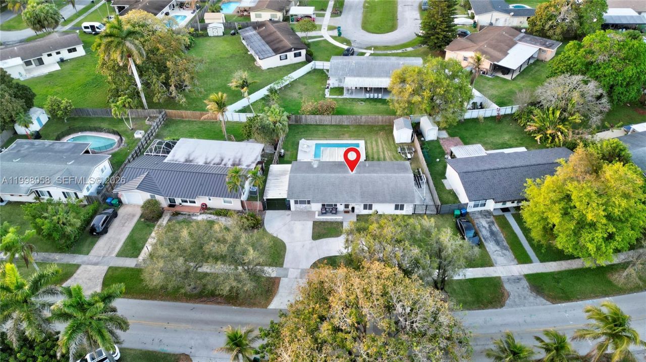 9311 Sterling Dr, Cutler Bay, FL 33157 Photo