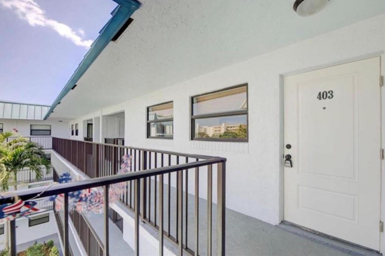 1975 SE 3rd Street, Unit 403, Deerfield Beach, FL 33441 Photo