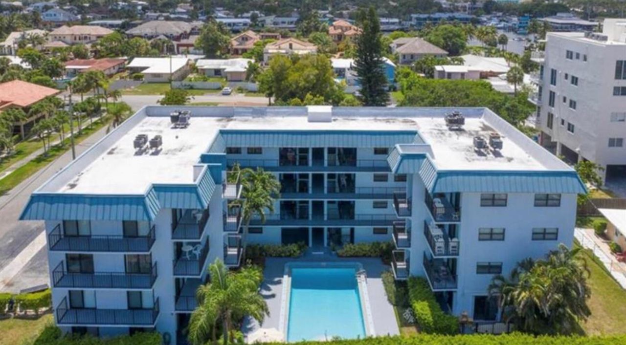 1975 SE 3rd Street, Unit 403, Deerfield Beach, FL 33441 Photo
