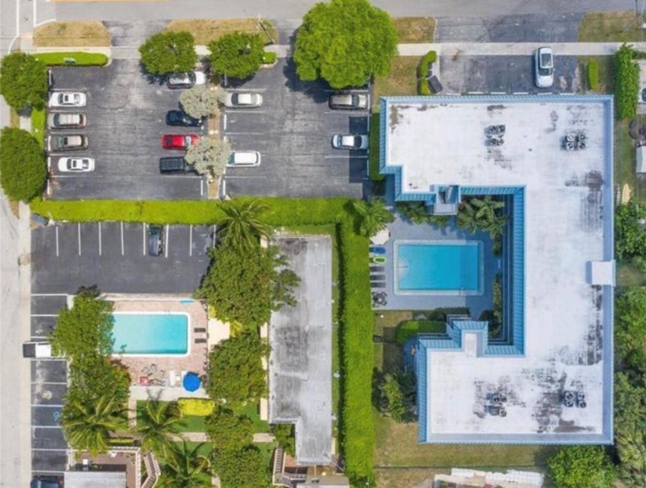 1975 SE 3rd Street, Unit 403, Deerfield Beach, FL 33441 Photo
