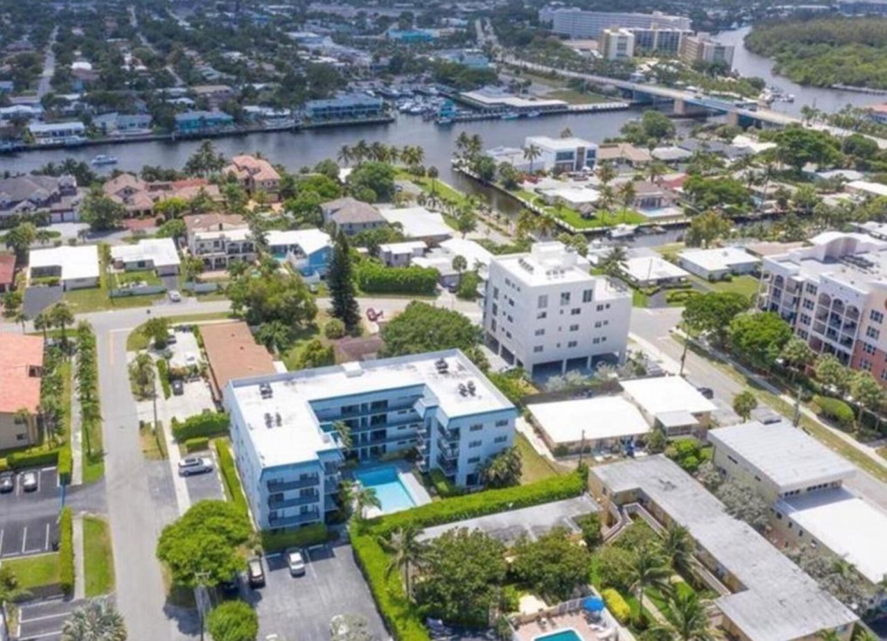 1975 SE 3rd Street, Unit 403, Deerfield Beach, FL 33441 Photo