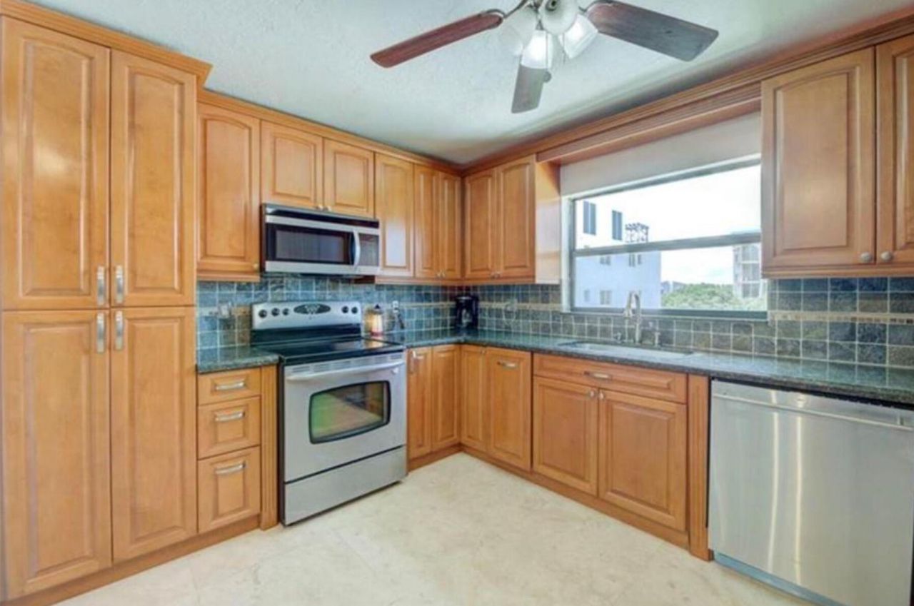 1975 SE 3rd Street, Unit 403, Deerfield Beach, FL 33441 Photo