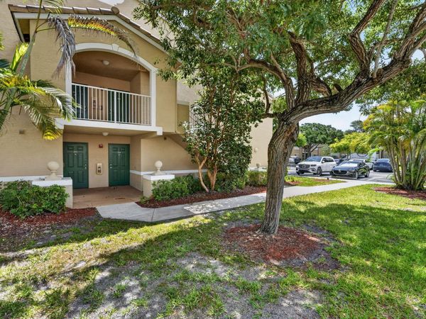 236 Village Boulevard, Tequesta, FL 33469