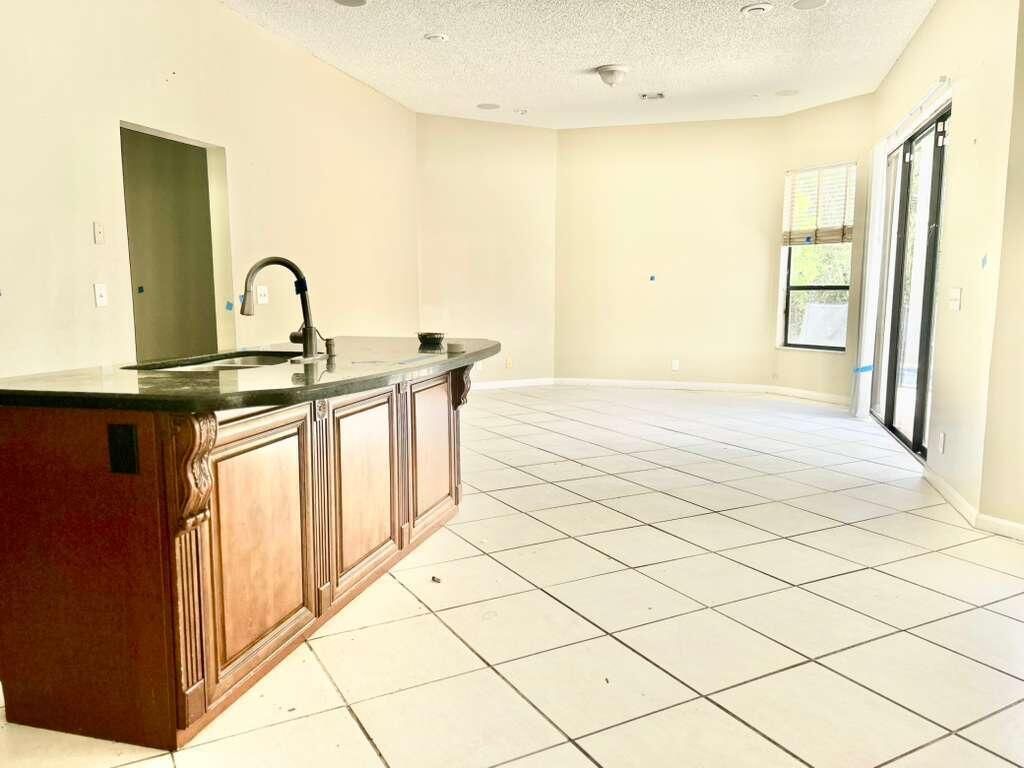 5048 NW 98th Lane, Coral Springs, FL 33076 Photo