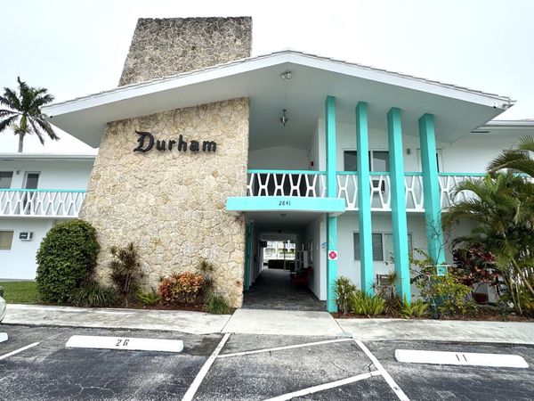 2841 NE 32nd Street, Unit 10, Fort Lauderdale, FL 33306