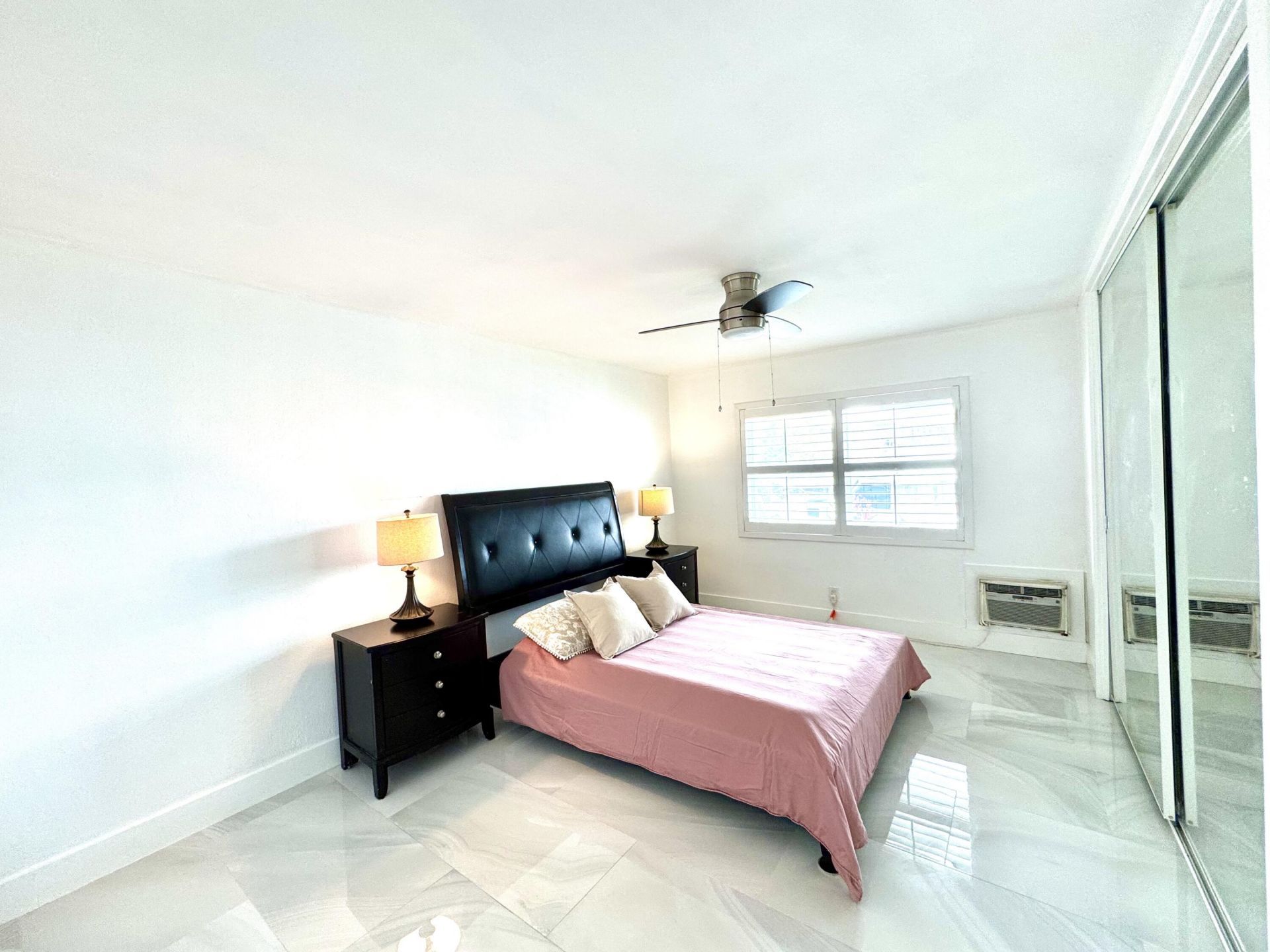 2841 NE 32nd Street, Unit 10, Fort Lauderdale, FL 33306 Photo