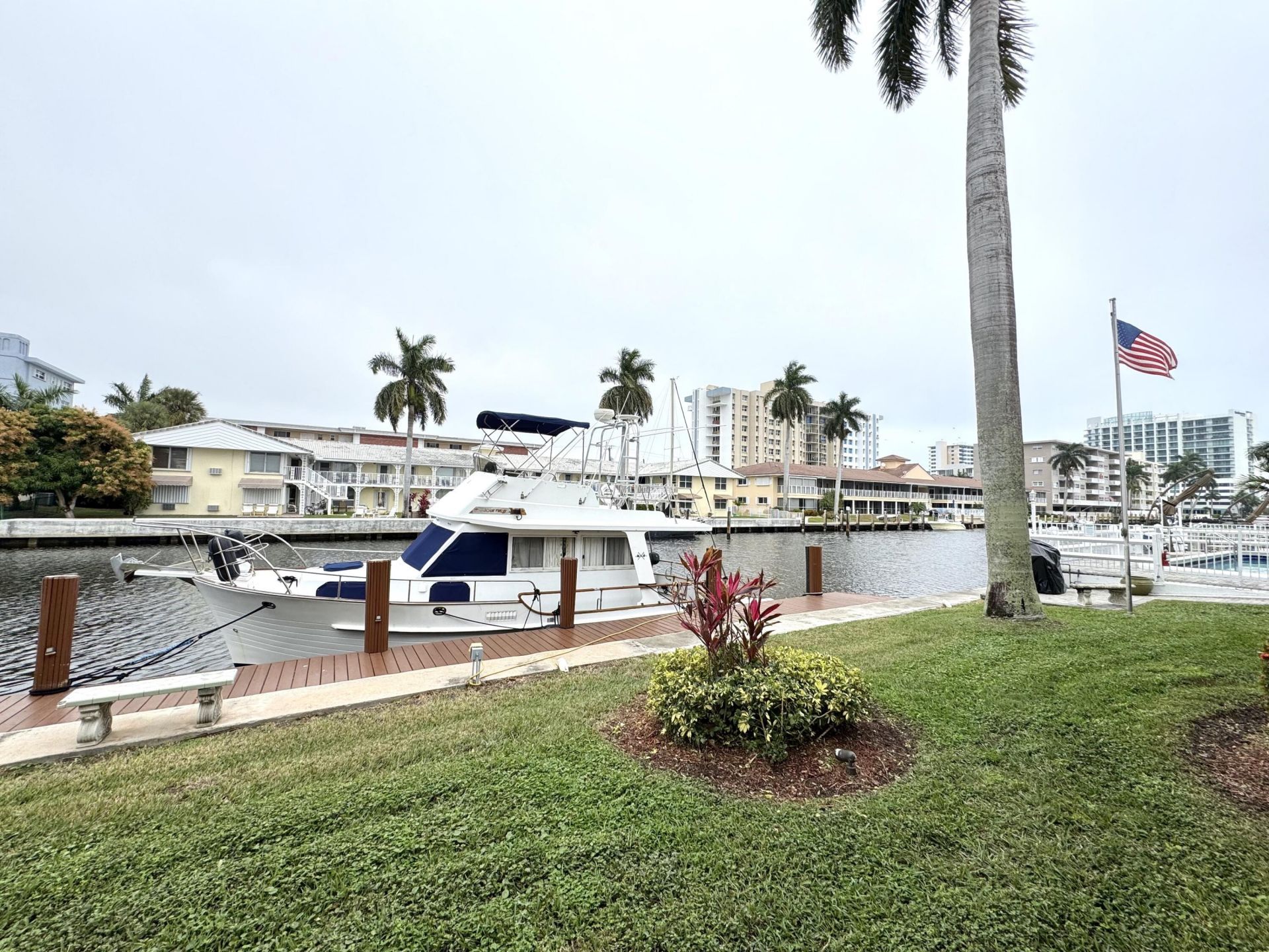 2841 NE 32nd Street, Unit 10, Fort Lauderdale, FL 33306 Photo