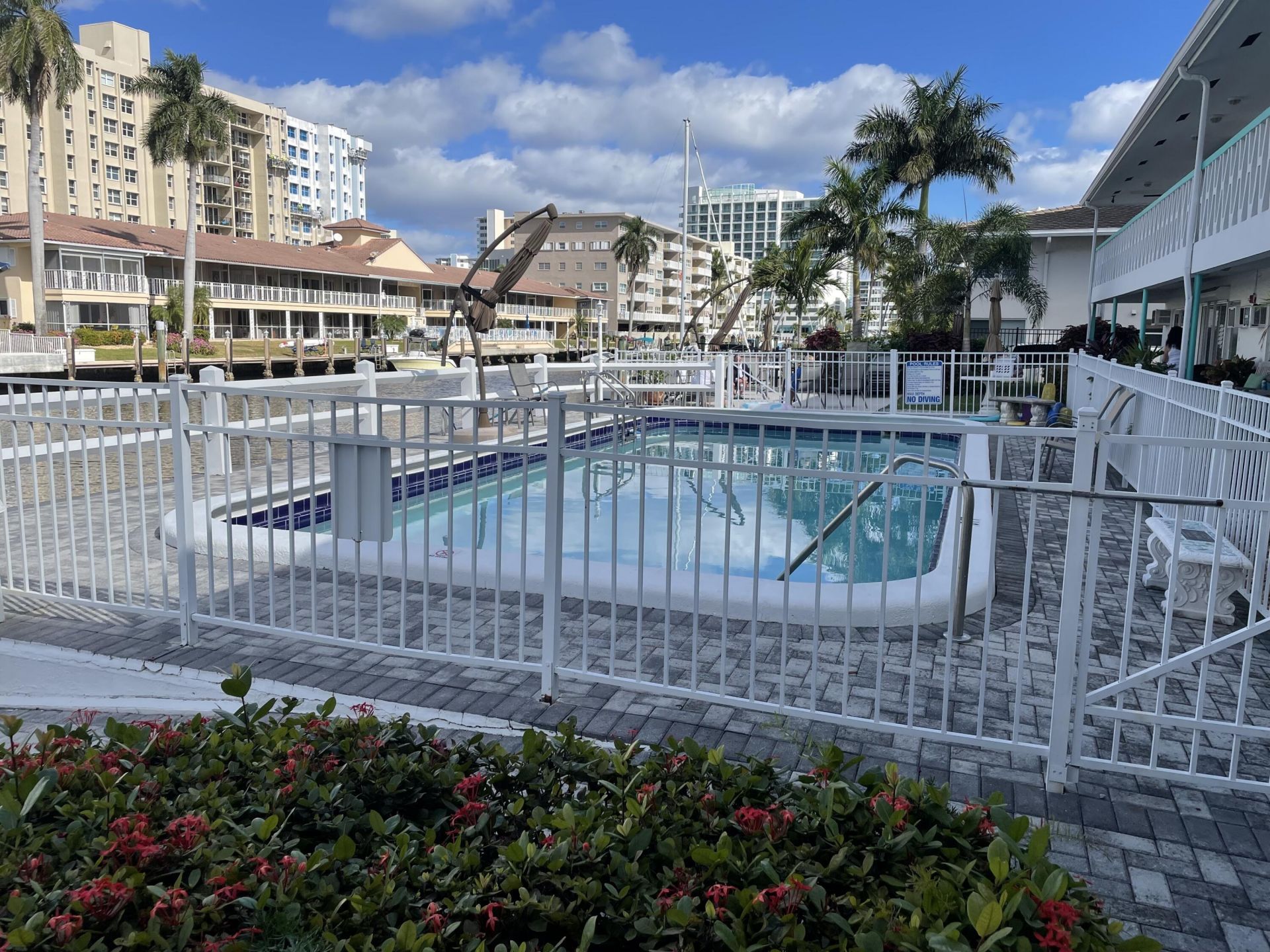 2841 NE 32nd Street, Unit 10, Fort Lauderdale, FL 33306 Photo