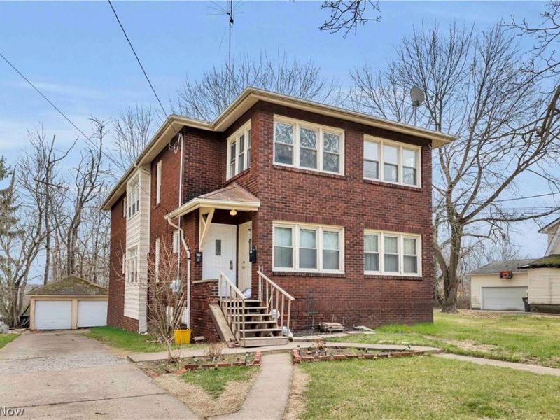 2417-2419 Elm Street, Youngstown, OH 44505 Photo 2