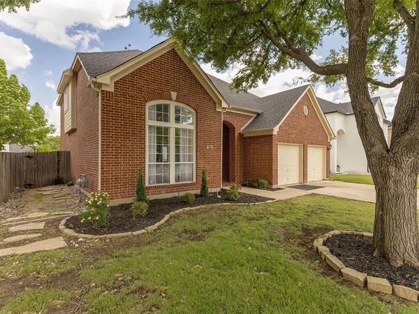 6409 Windwood Court, Fort Worth, TX 76132