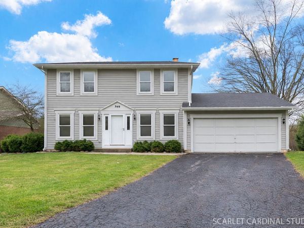 749 Holly Drive , Bartlett, IL 60103