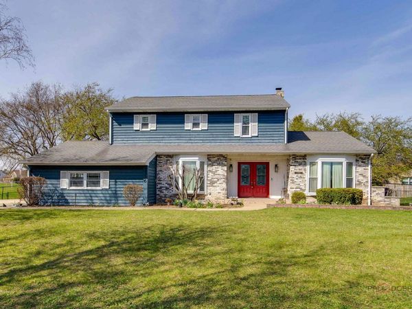 2326 W Weathersfield Way , Schaumburg, IL 60193