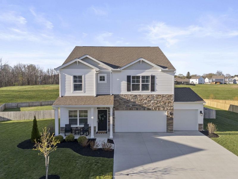 324 Kells Court W, Newark, OH 43055 Photo 1