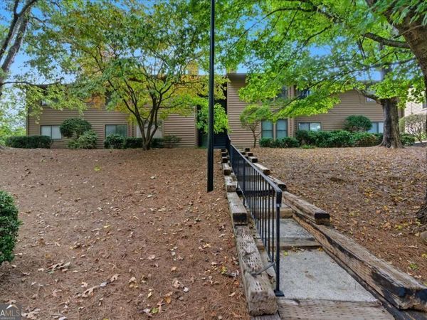 708 Parkaire Crossing, Marietta, GA 30068