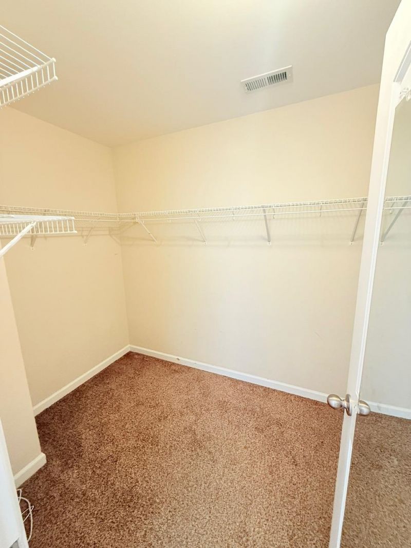 915 Oglethorpe Dr. Photo 11