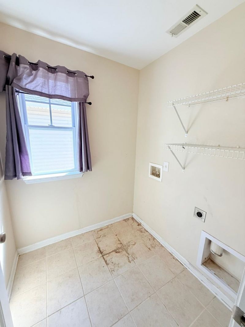 915 Oglethorpe Dr. Photo 5