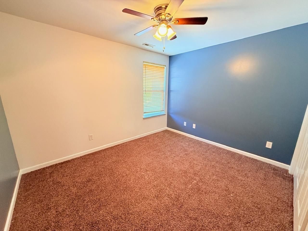915 Oglethorpe Dr. Photo 6