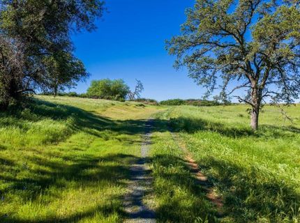 23070 Payam Pl, Grass Valley, CA 95949 Photo