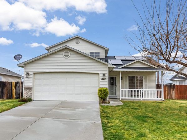 1823 Cambridge St, Caldwell, ID 83607