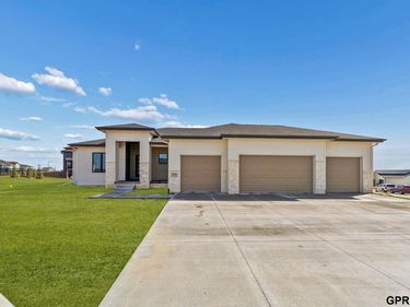 5705 N 197 Avenue , Elkhorn, NE 68022