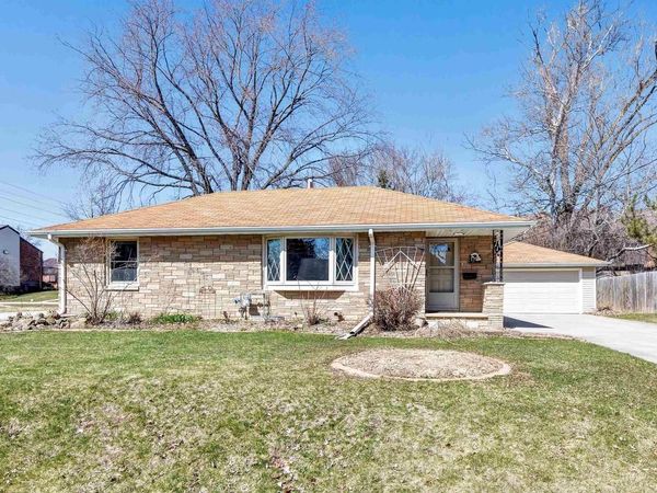 114 W WILSON AVENUE, Appleton, WI 54915