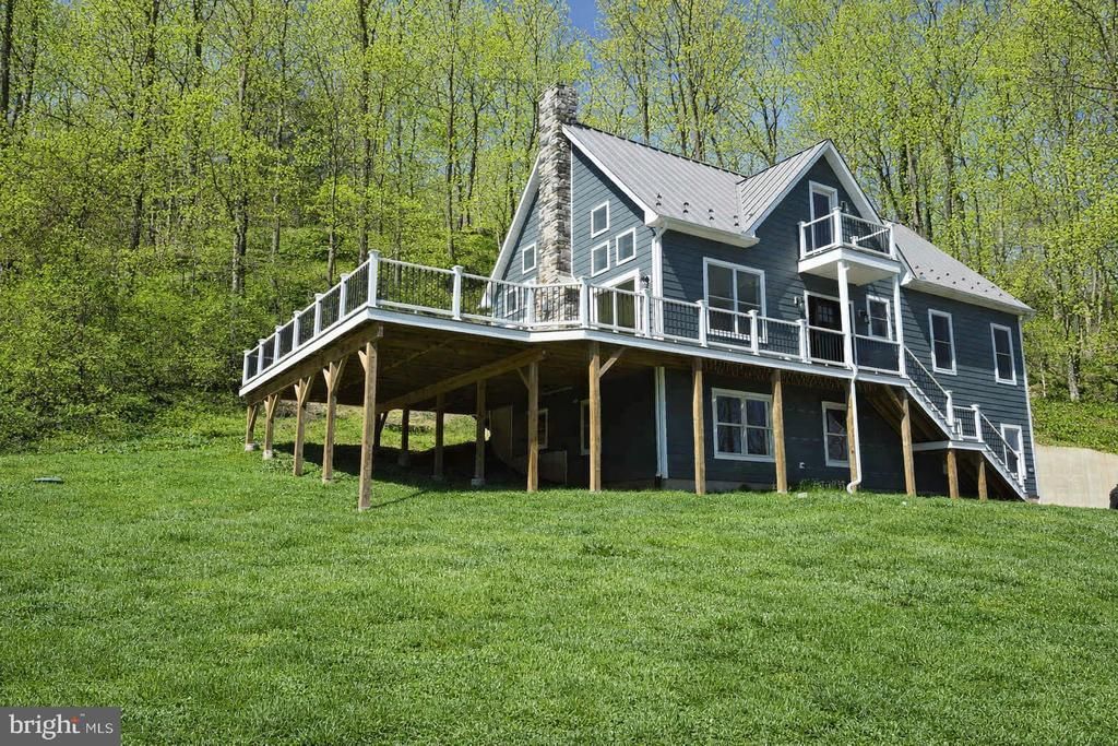 759 RIVER RD , ERWINNA, PA 18920