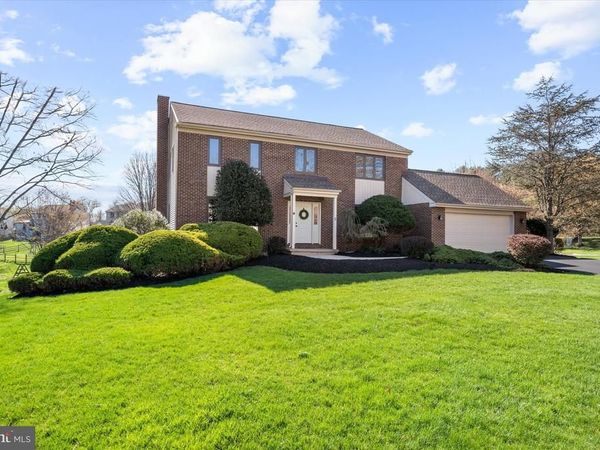 2 RUNNING BROOK LANE, NEWARK, DE 19711