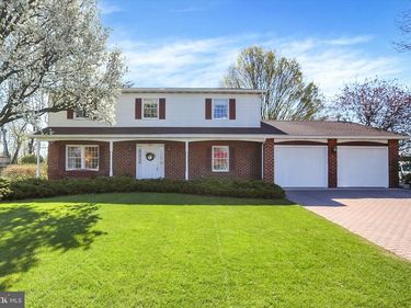 616 BRAD STREET, SHIPPENSBURG, PA 17257