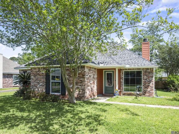 7233 Associate Dr, Baton Rouge, LA 70817