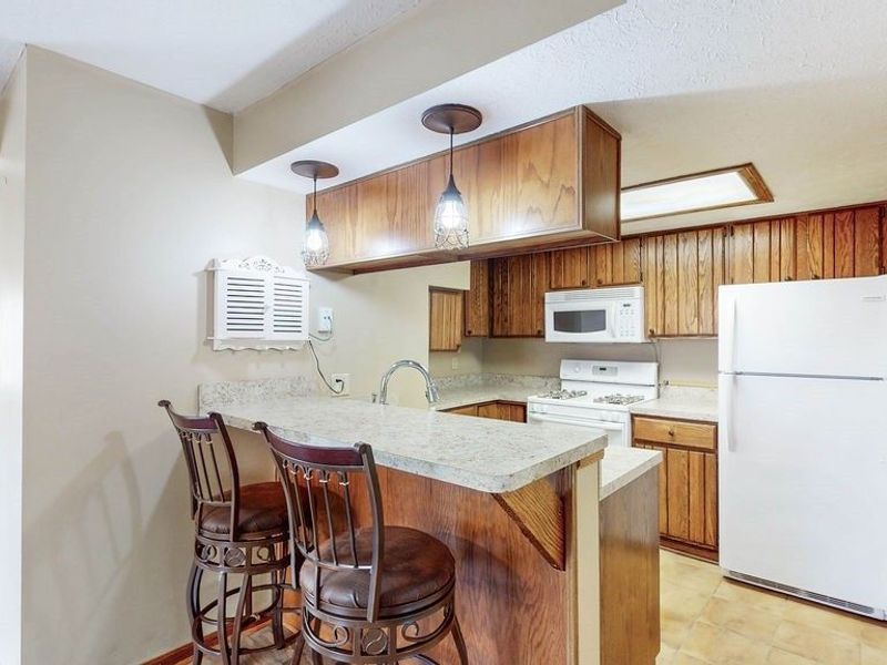 2110 Pinebrook Trail, Cuyahoga Falls, OH 44223 Photo 21