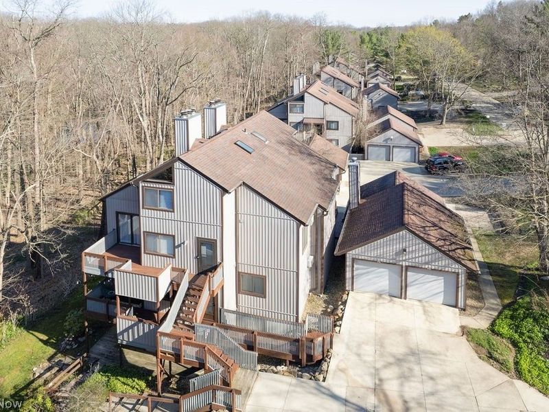 2110 Pinebrook Trail, Cuyahoga Falls, OH 44223 Photo 7