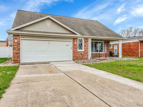 12136 Brougham Drive, Sterling Heights, MI 48312
