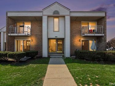 1611 Cass Lake RD Road , Keego Harbor, MI 48320