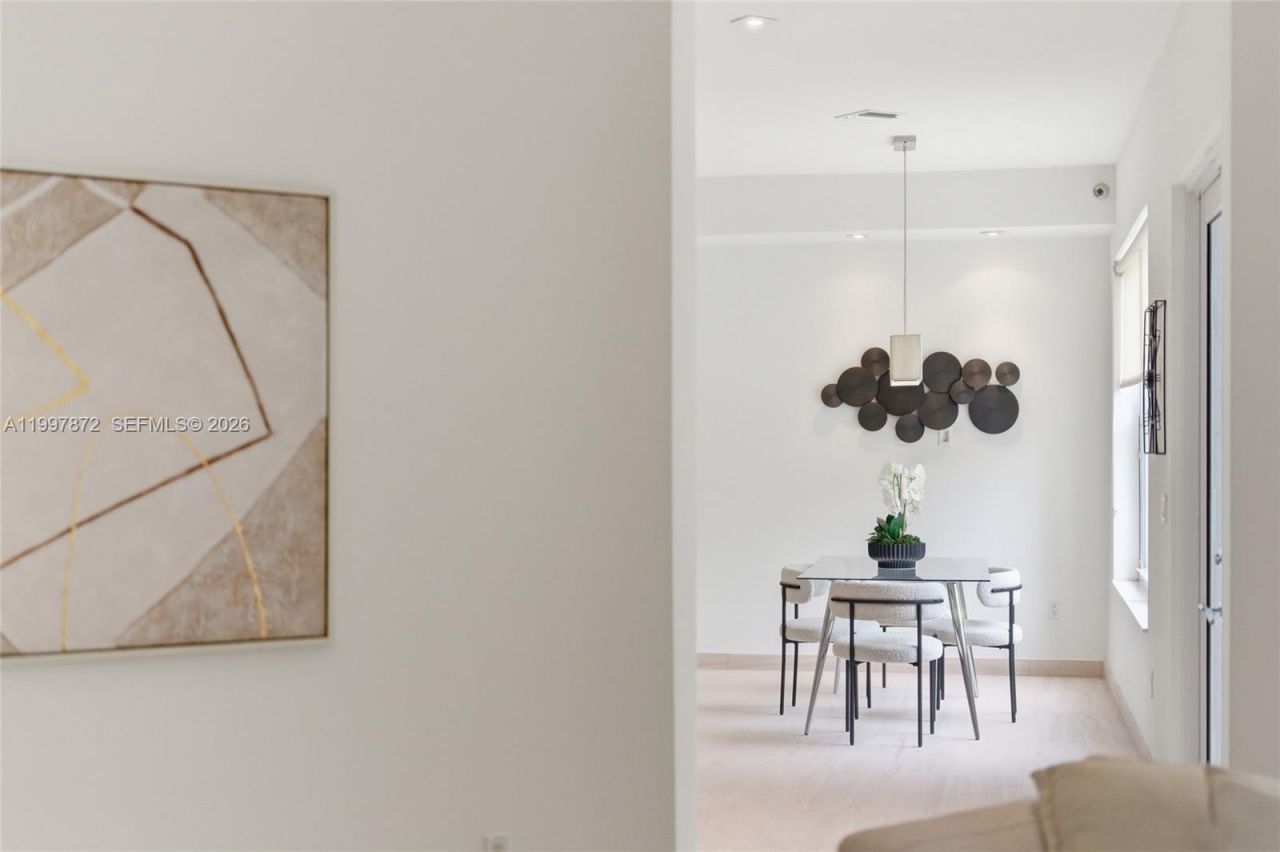 3752 NE 199 St , Aventura, FL 33180 Photo