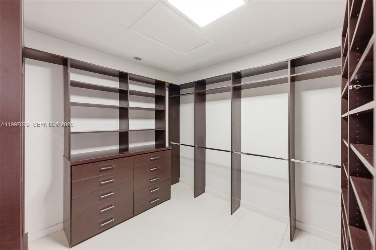 3752 NE 199 St , Aventura, FL 33180 Photo