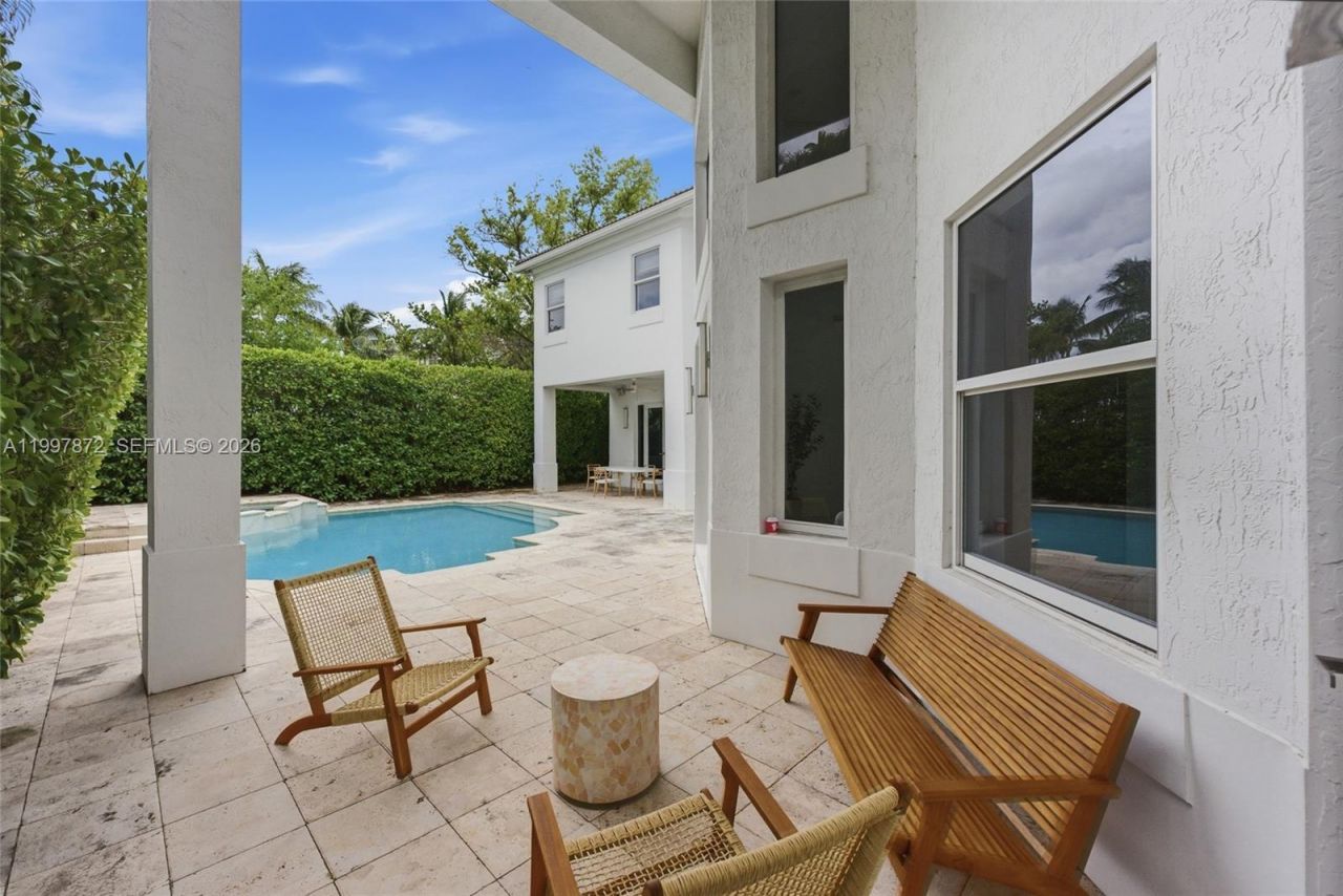 3752 NE 199 St , Aventura, FL 33180 Photo