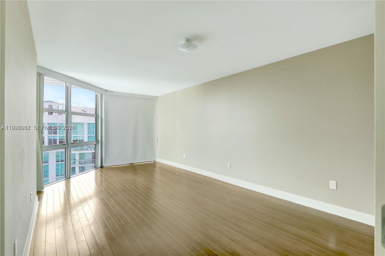 3131 NE 188th St , Unit 1-1205, Aventura, FL 33180 Photo