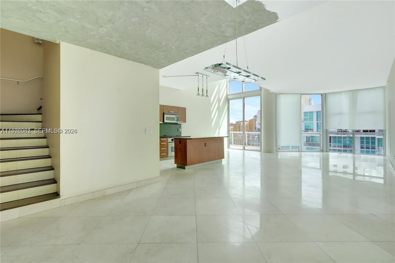 3131 NE 188th St , Unit 1-1205, Aventura, FL 33180 Photo