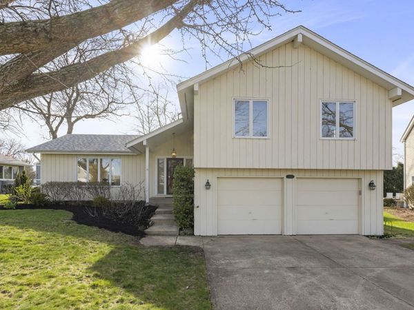 1530 N Blanchard Court , Wheaton, IL 60187